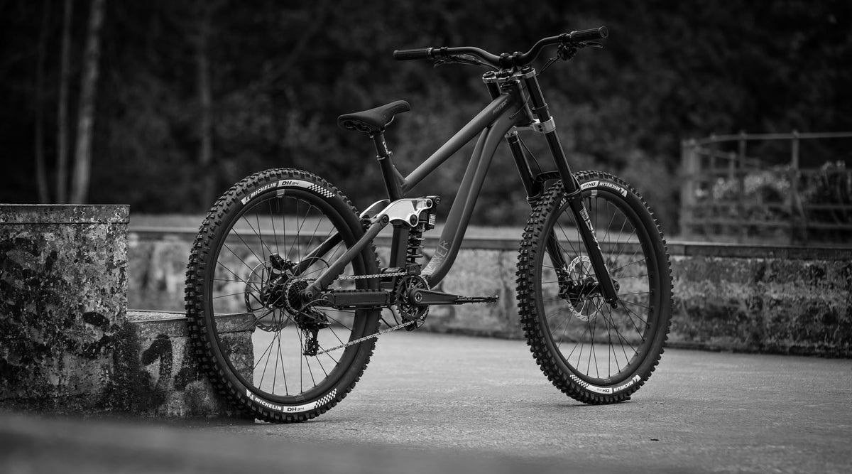 Airdrop Slacker 27.5" DH Bike