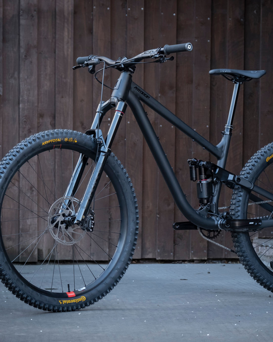 Airdrop Filter full suspension mountain bike with 140mm travel