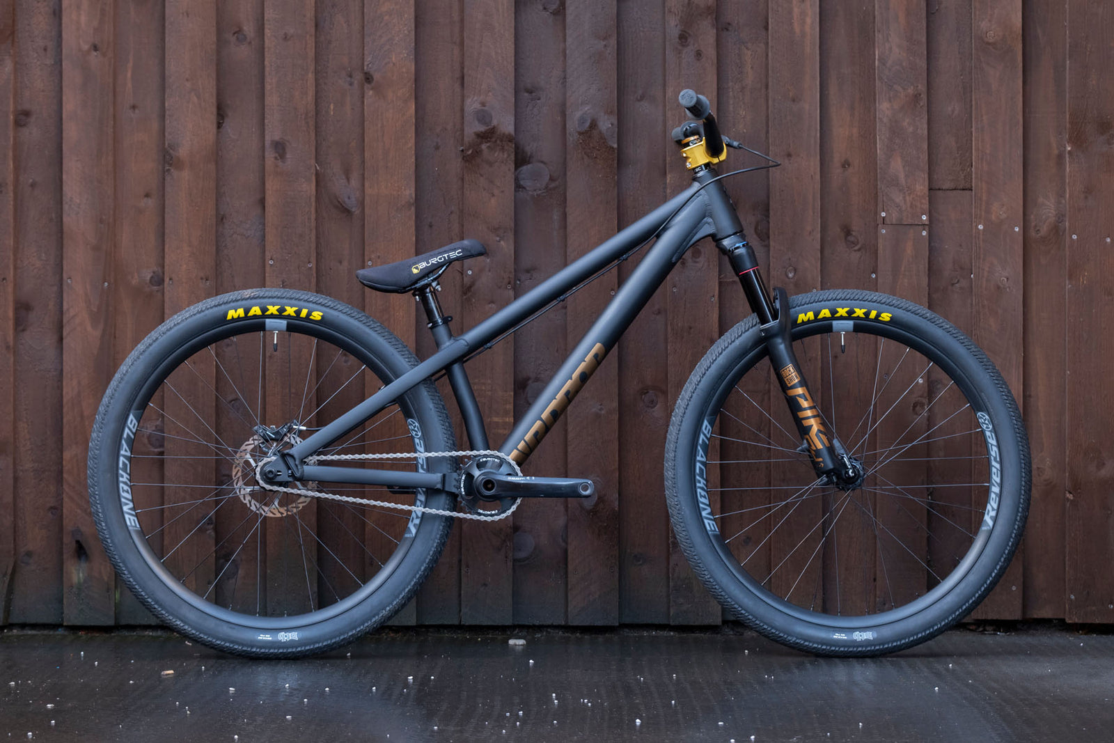 Fade Bike - R Pitch Black (ex demo)