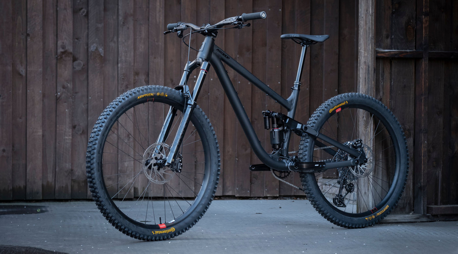 Airdrop Filter full suspension mountain bike with 140mm travel