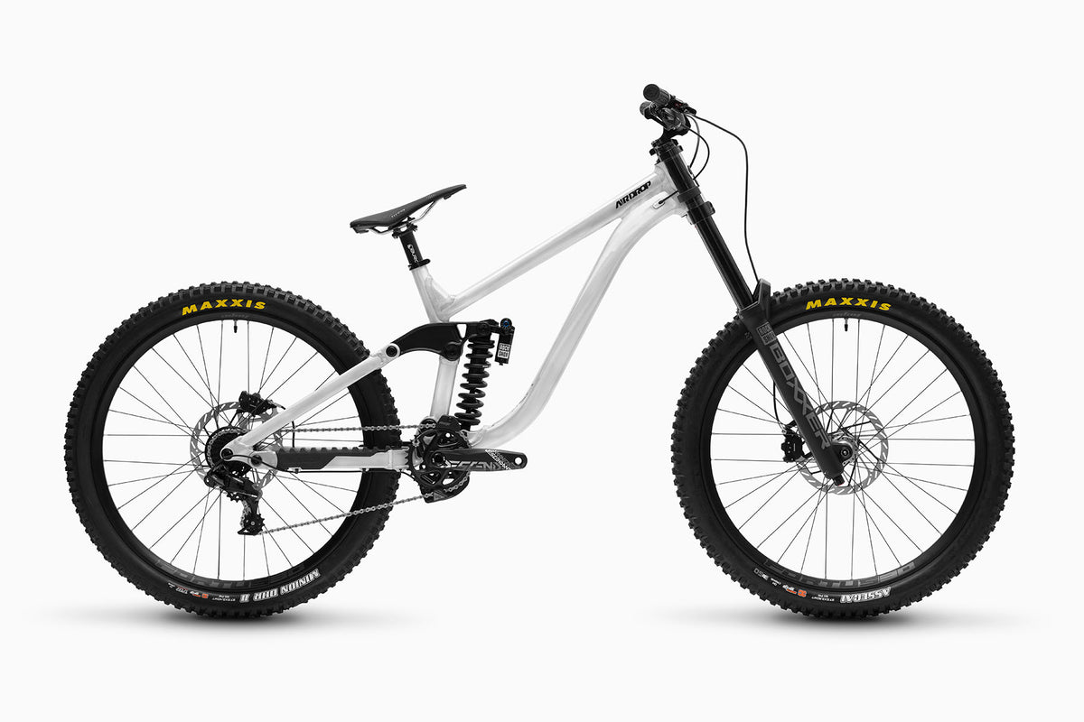 Airdrop Slacker Core downhill mountain bike